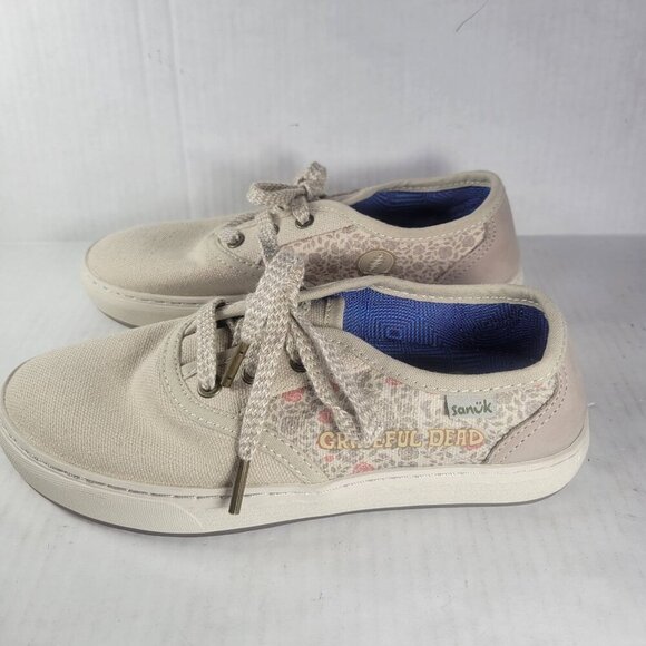 Sanuk Grateful Dead Womens Canvas Shoes Beige W/ Pink & Blue Accents Size 6 - Picture 1 of 8